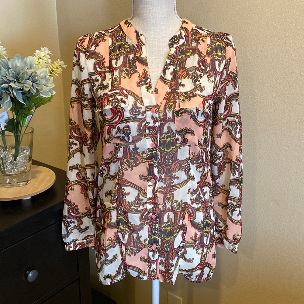 Candie’s Long Sleeve Patterned Button Down Blouse